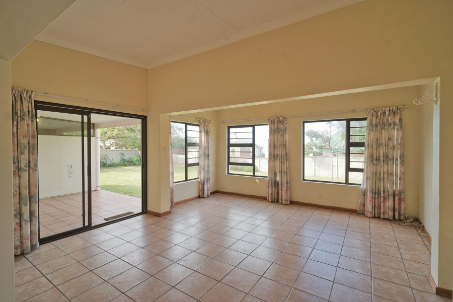 3 Bedroom Property for Sale in Kidds Beach Eastern Cape